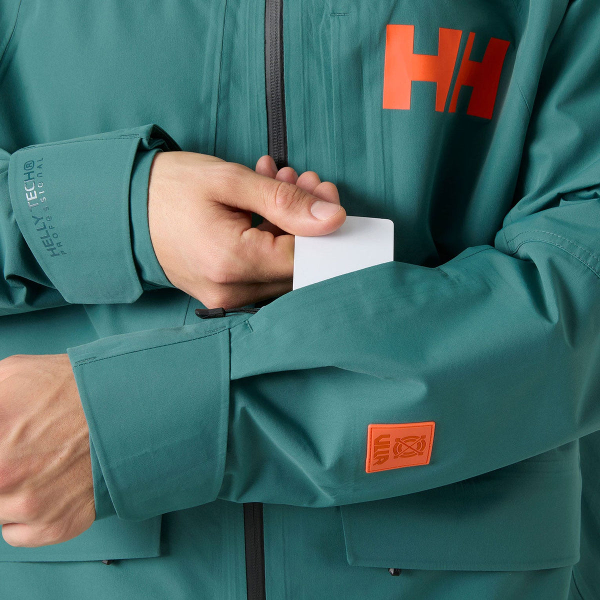 HH EMIKO SHELL JACKET 27